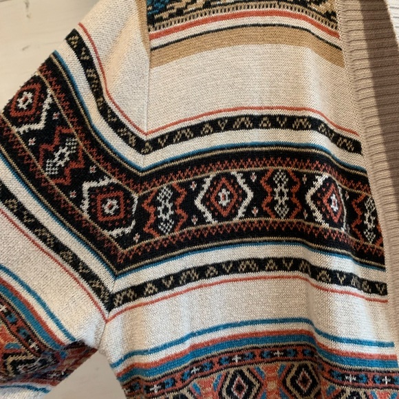Ardene | Boho Aztec Print Cardigan - Picture 2 of 7